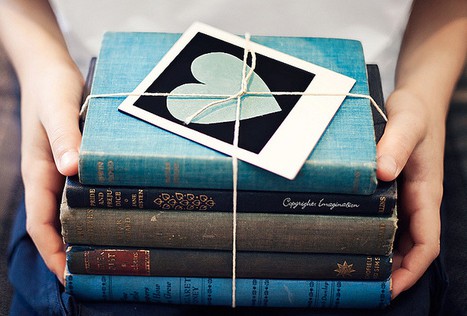 11200-Stack-Of-Books